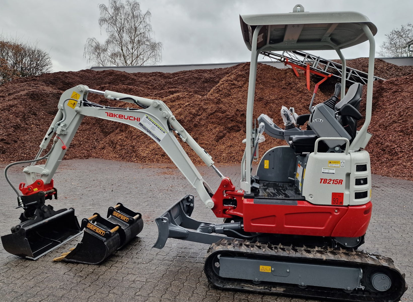 Baumaschinenvermietung Takeuchi TB 215 1,7to ab 100€ pro Tag zzgl. MwSt