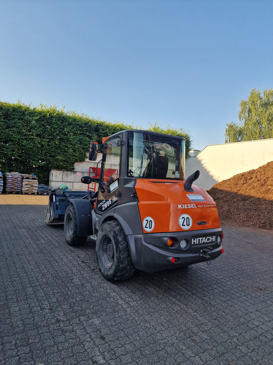 Radlader Baumaschine Hoflader mieten Hitachi ZW95 ab 5 Tage a 130€+